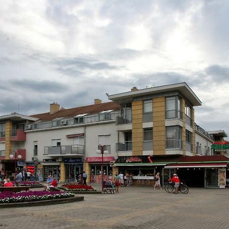 Aqua City Apartman Hajduszoboszlo Exterior foto