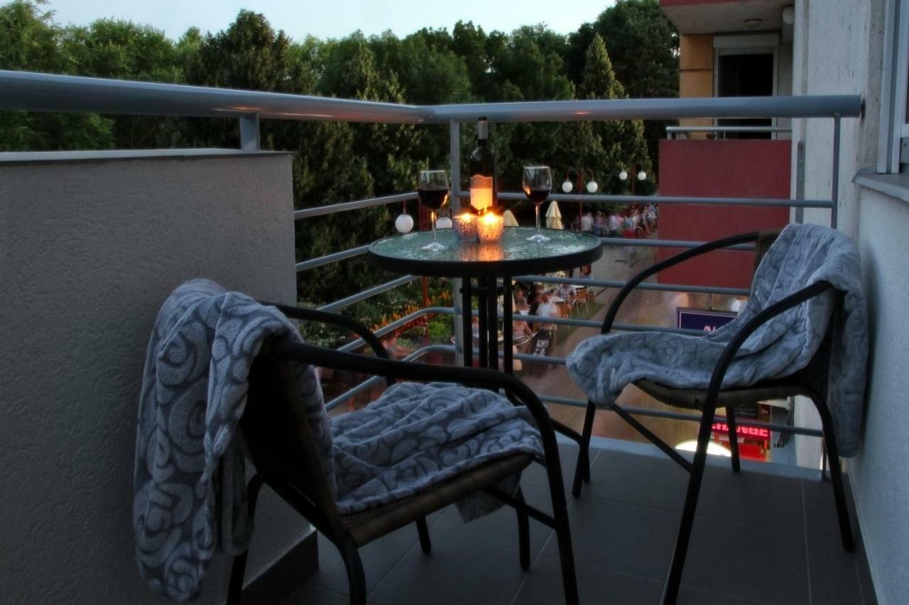 Aqua City Apartman Hajduszoboszlo Exterior foto
